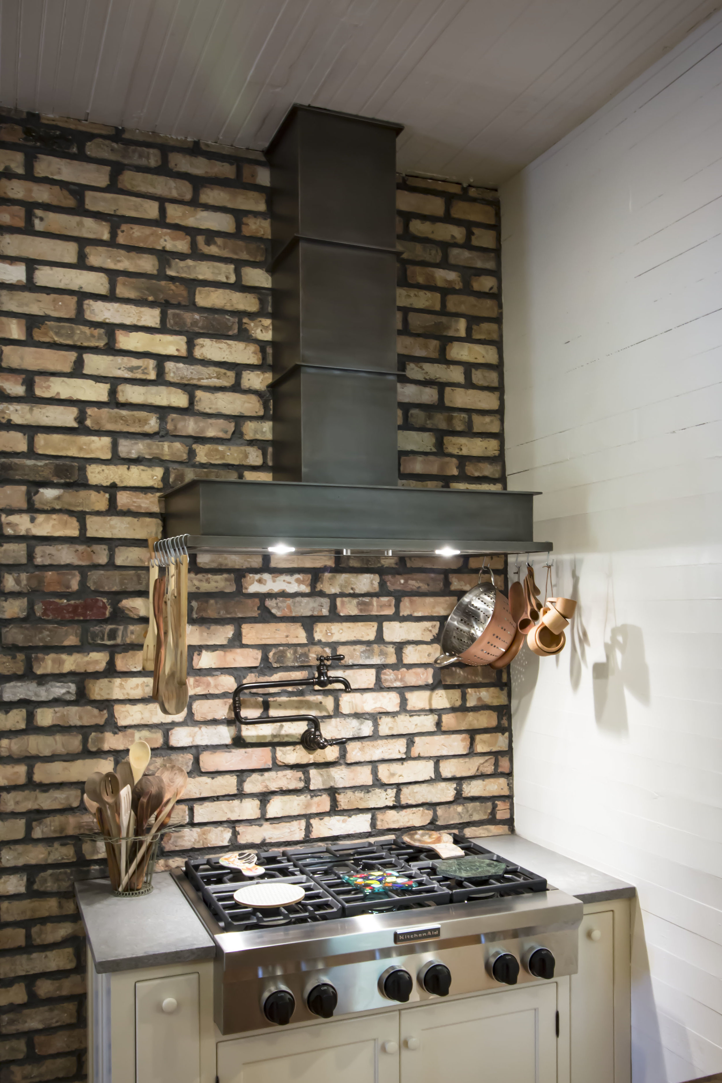 Custom Metal Range Hood St. Udio